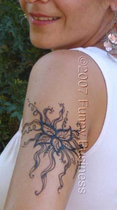 Henna Arm